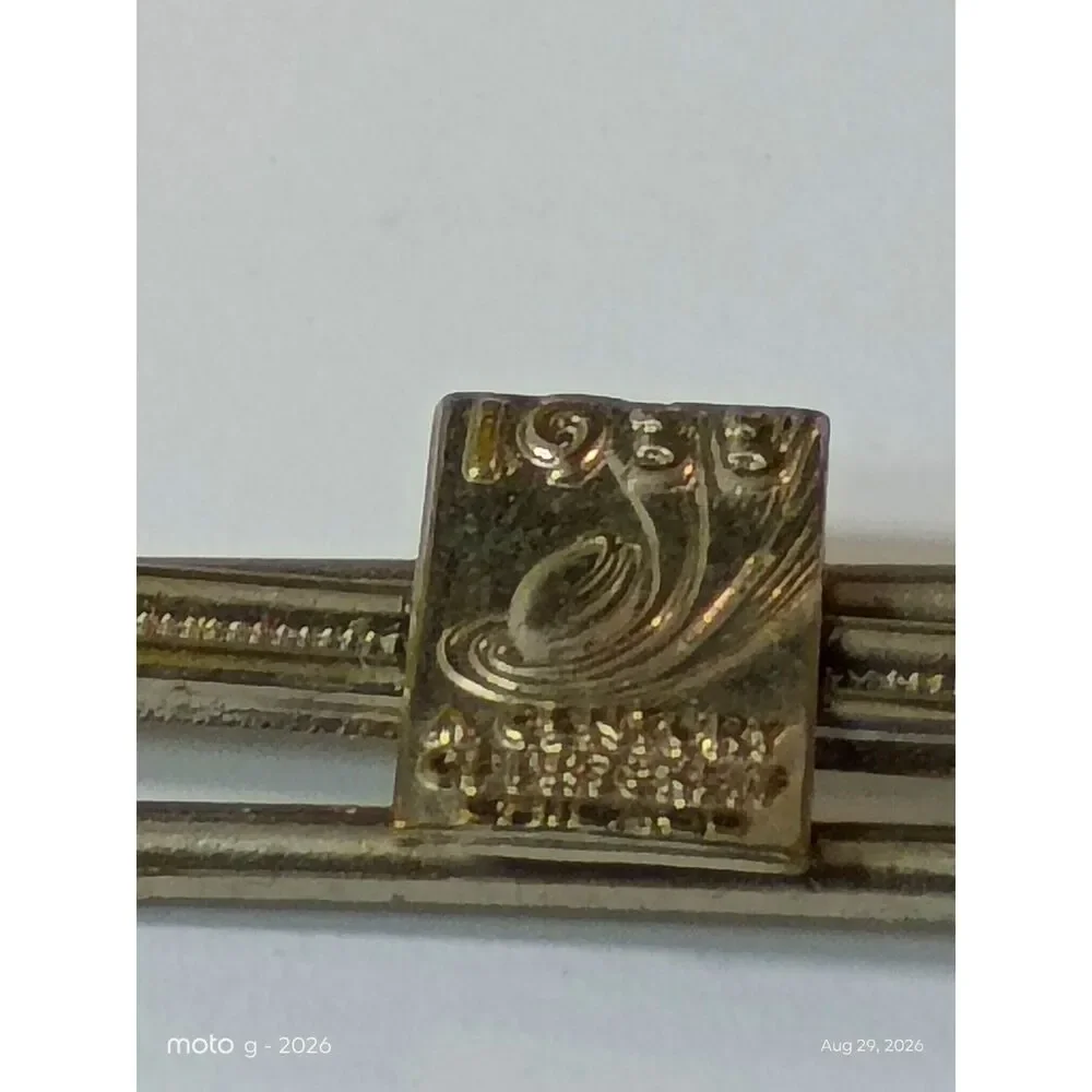 Vintage 1988 Commemorative Gold Tone Tie Bar – Men's Retro Tie Clip Badge